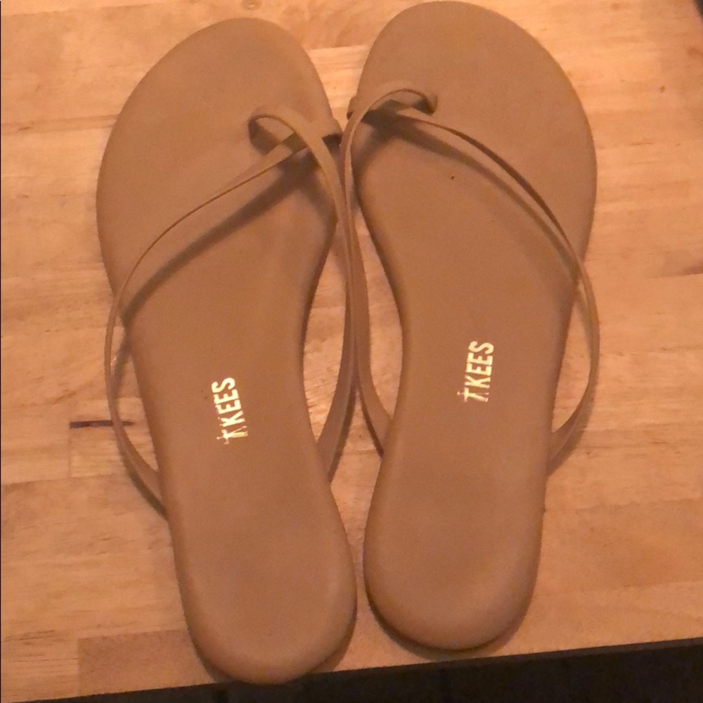 TKEES toe loop sandal size 9